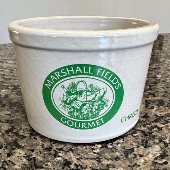 Marshall Fields Other - Marshall Field's rare vintage Christmas 1985 Stoneware Crock EUC
